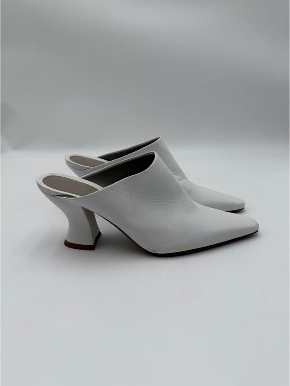 Bottega Veneta White Leather Pointed Toe Slip On Mules, Women’s Size 35.5